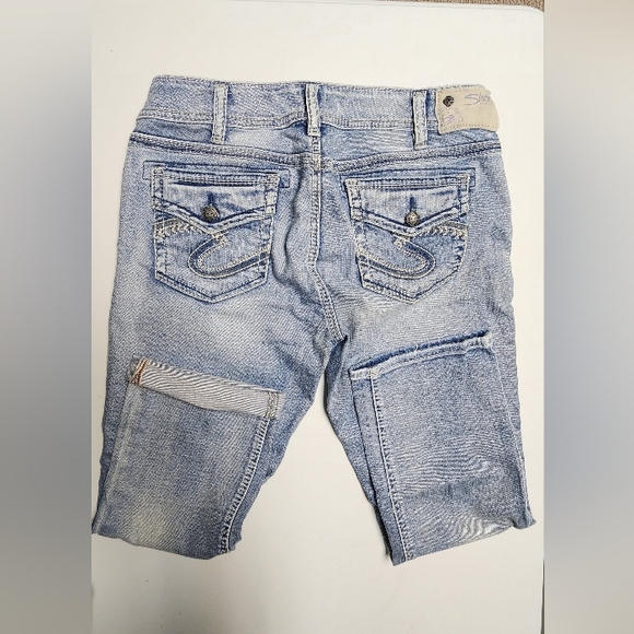 CAPRI, Silver Jeans Co, SUKI jeans size 30x22.5 - Picture 7 of 8